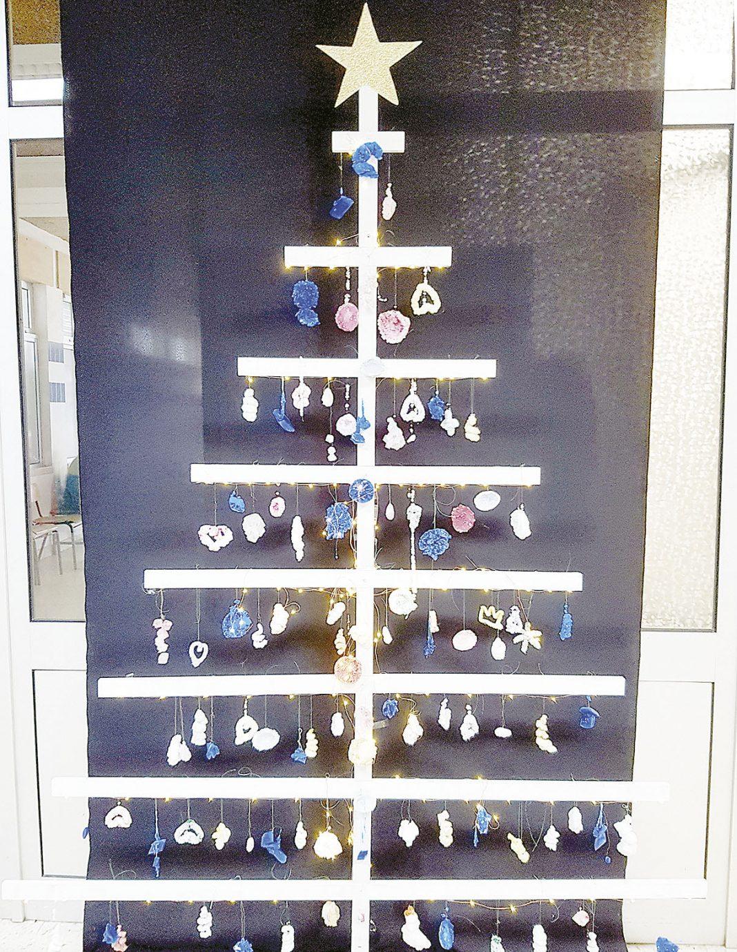 Árvore de Natal feita de Cristais